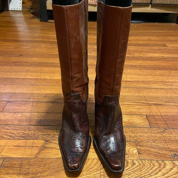 Boots - Picture 6 of 6